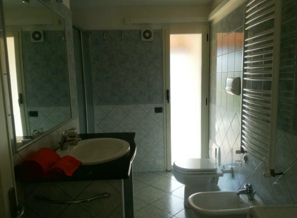 Il Giardino Appartement Lotzorai Buitenkant foto