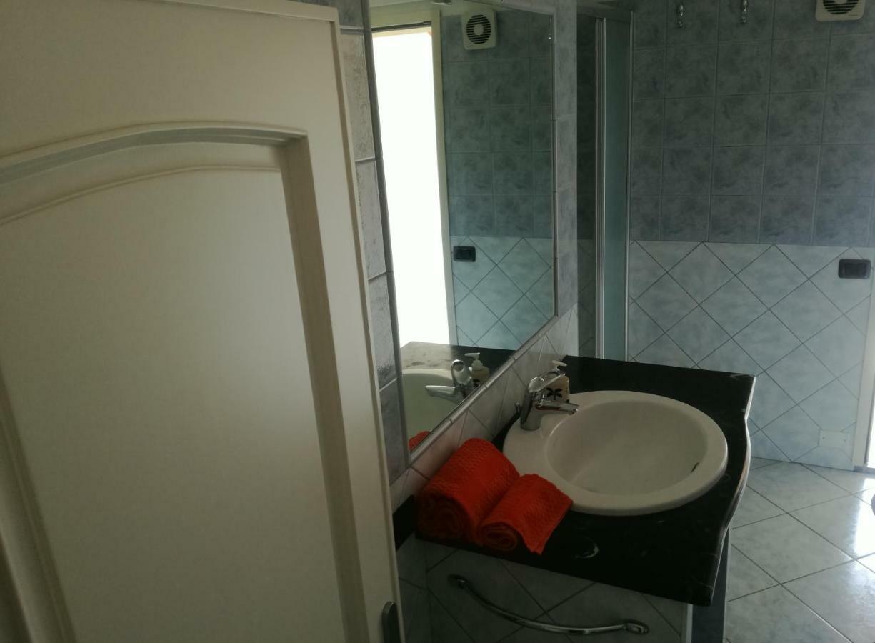 Il Giardino Appartement Lotzorai Buitenkant foto